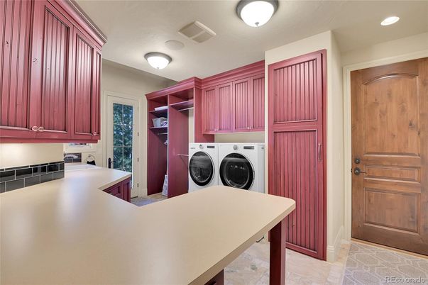 Interior, Recessed Lighting, Washer