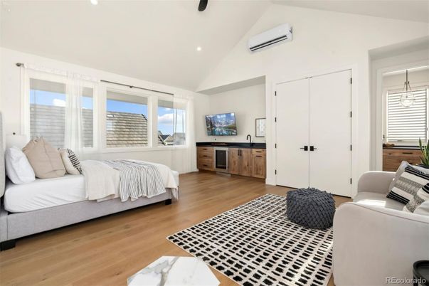 Bedroom, Interior, Pendant Lights, Recessed Lighting, Wood Texture Flooring