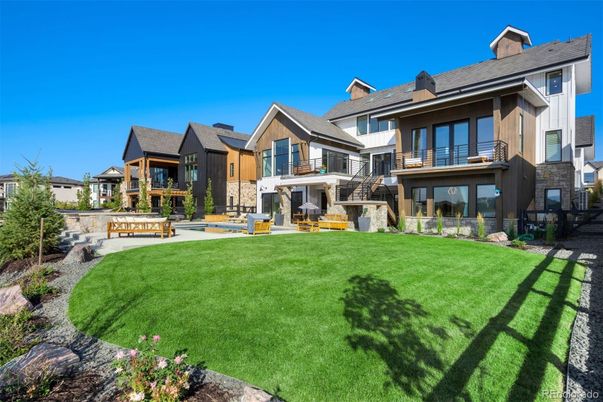 Backyard, Exterior, Facade, Modern