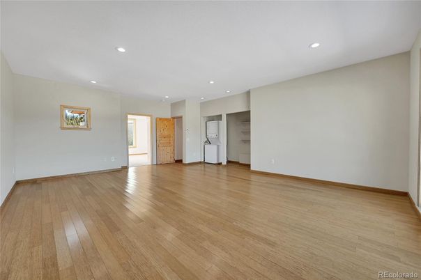 Empty room, Interior, Recessed Lighting, Wood Texture Flooring