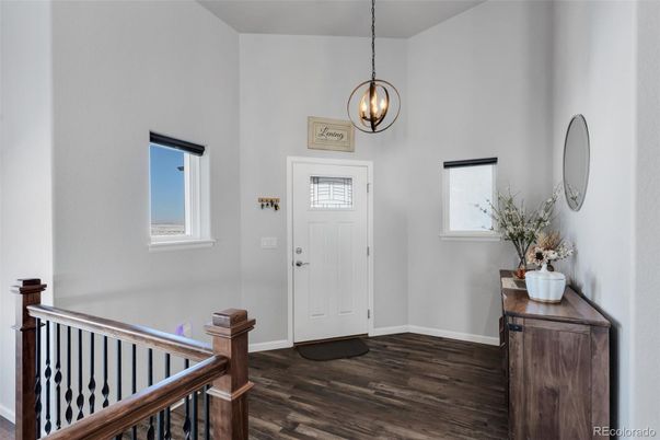 Interior, Pendant Lights, Wood Texture Flooring