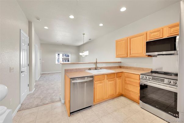 Interior, Kitchen, Pendant Lights, Recessed Lighting, Stainless Steel Appliances