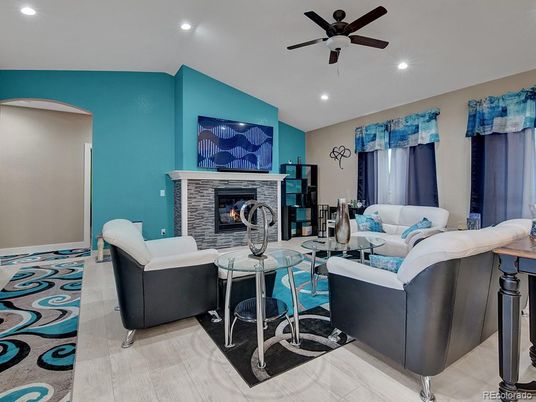 Fireplace, Interior, Living room, Recessed Lighting
