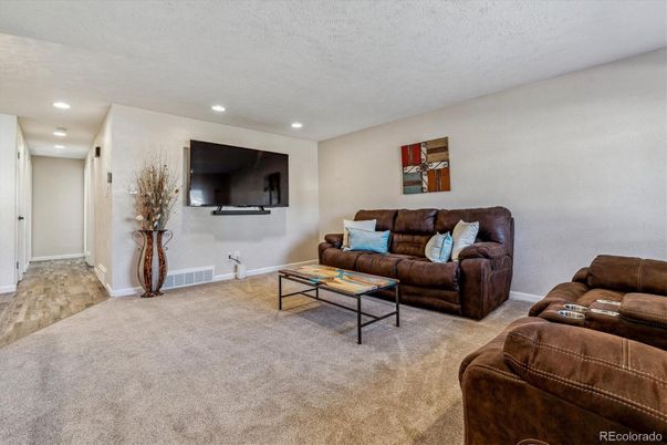 Interior, Living room, Recessed Lighting, Wood Texture Flooring