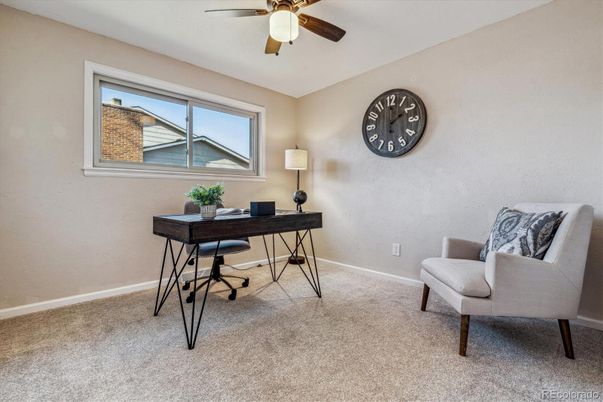 Home Office, Interior
