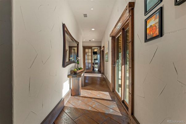 Interior, Recessed Lighting
