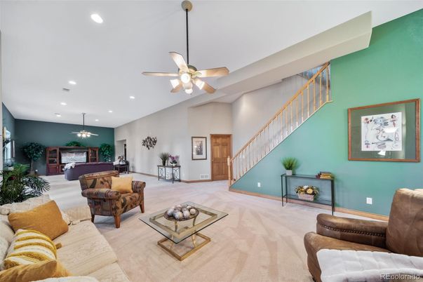 Interior, Living room, Pendant Lights, Recessed Lighting