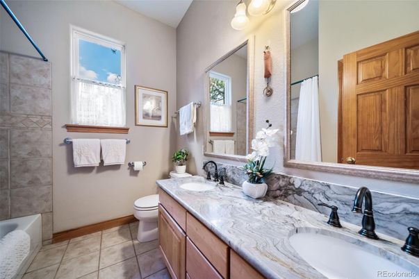 Bathroom, Dual Sink Vanities, Interior