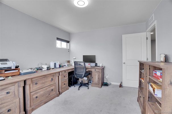 Home Office, Interior