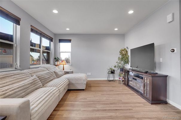 Interior, Living room, Recessed Lighting, Wood Texture Flooring