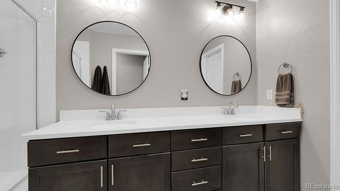 Bathroom, Dual Sink Vanities, Interior