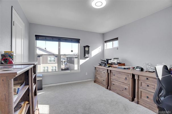 Home Office, Interior