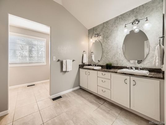 Bathroom, Dual Sink Vanities, Interior