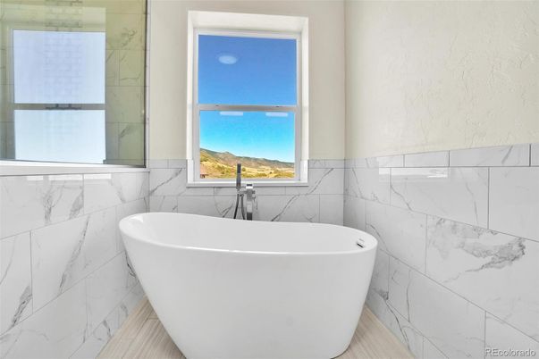 Bathroom, Free Standing Baths, Interior, Marble Walls
