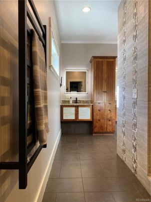 Bathroom, Interior, Recessed Lighting