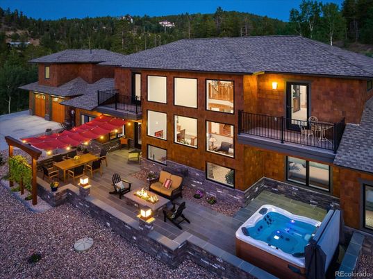 Exterior, Hot Tub