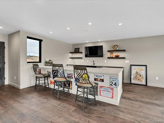 Interior, Recessed Lighting, Wood Texture Flooring