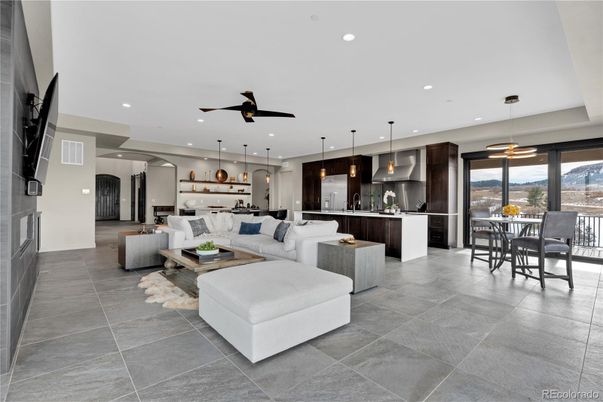 Dining room, Interior, Kitchen, Living room, Pendant Lights, Recessed Lighting, Stainless Steel Appliances