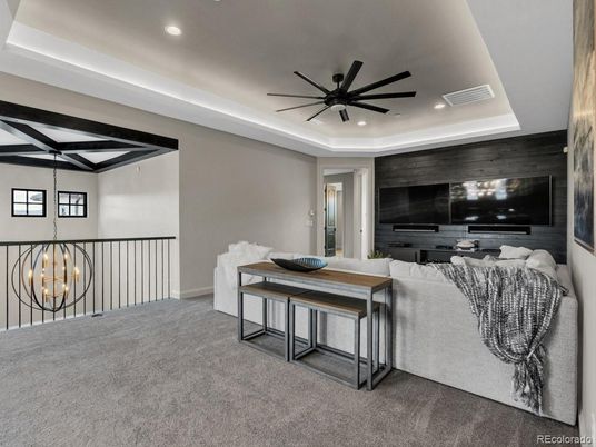 Interior, Living room, Pendant Lights, Recessed Lighting
