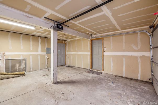 Garage, Interior