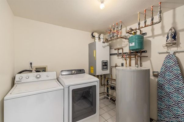 Interior, Washer