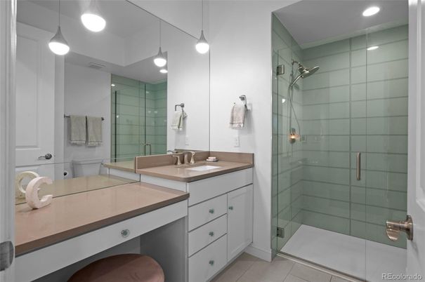 Bathroom, Glass Shower, Interior, Pendant Lights, Recessed Lighting
