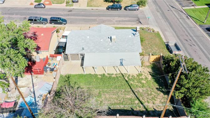 Exterior, Drone