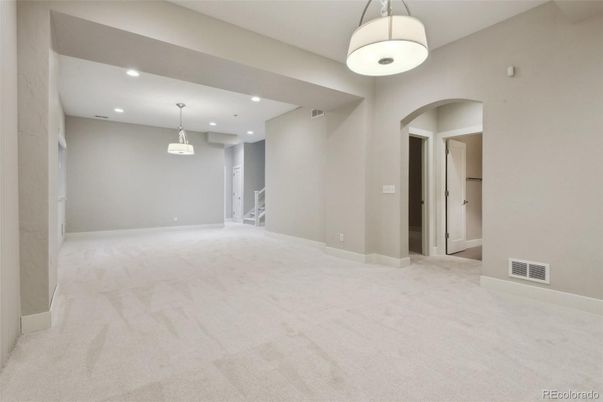 Empty room, Interior, Pendant Lights, Recessed Lighting