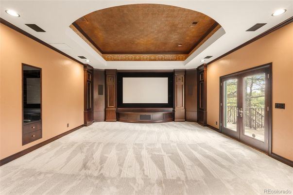 Interior, Projection Screen, Recessed Lighting, Theatre Room
