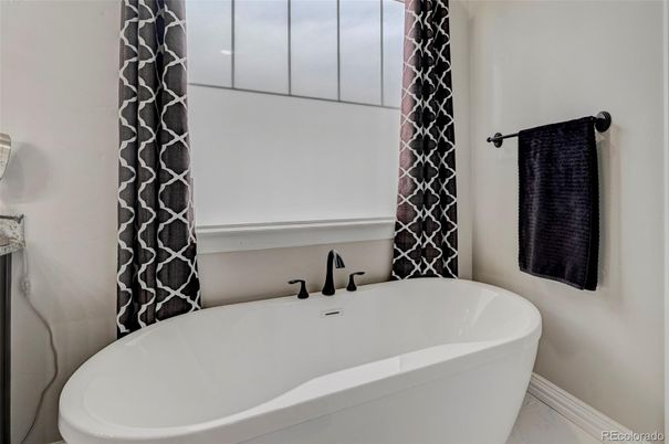 Bathroom, Free Standing Baths, Interior