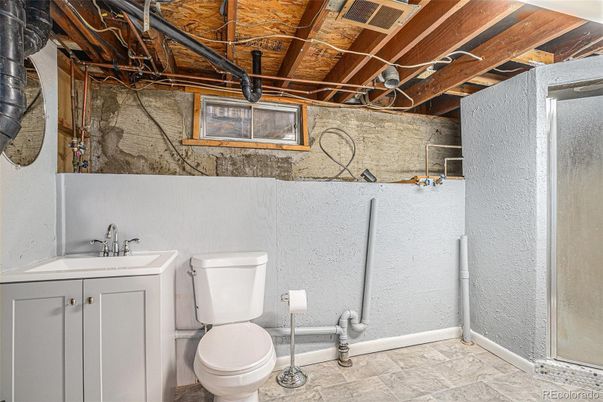 Bathroom, Interior, Wooden Beams, Wooden Ceilings