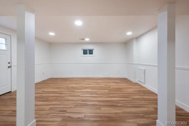 Empty room, Interior, Recessed Lighting, Wood Texture Flooring
