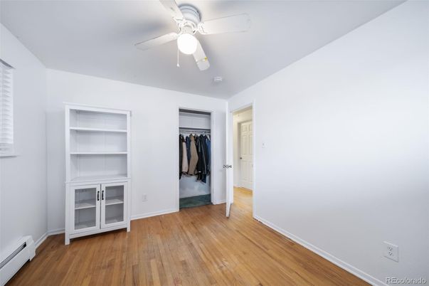Empty room, Interior, Walk-in Closets, Wood Texture Flooring