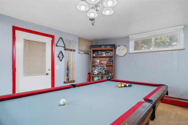 Billiard Table, Game Room, Interior, Wood Texture Flooring