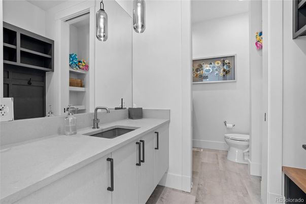Bathroom, Interior, Pendant Lights