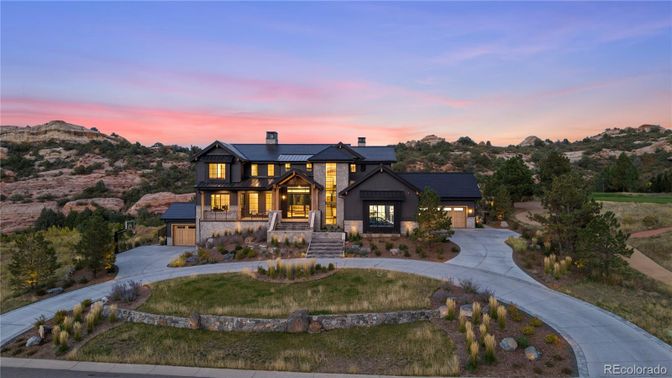 Exterior, Facade, Solar Panels, Farmhouse