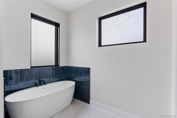 Bathroom, Free Standing Baths, Interior