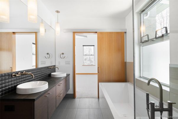 Bathroom, Dual Sink Vanities, Interior, Pendant Lights