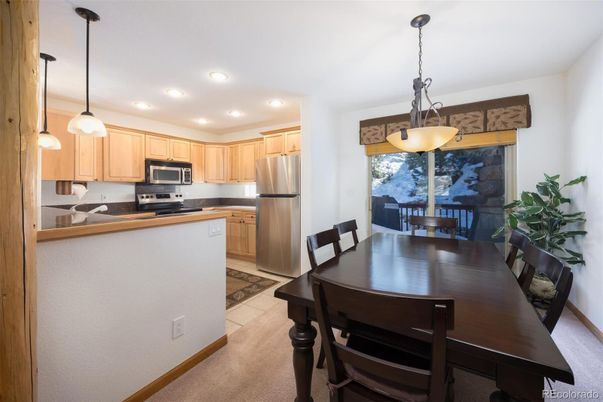 Dining room, Interior, Kitchen, Pendant Lights, Recessed Lighting, Stainless Steel Appliances