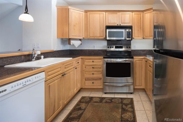 Interior, Kitchen, Pendant Lights, Stainless Steel Appliances