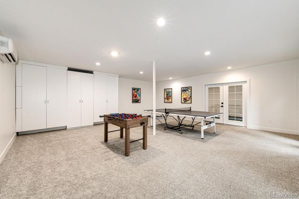 Game Room, Interior, Recessed Lighting