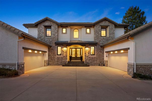 Attached, Exterior, Facade, Mediterranean