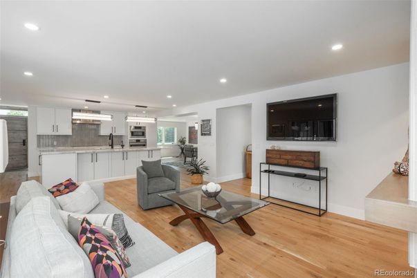 Interior, Kitchen, Living room, Pendant Lights, Recessed Lighting, Stainless Steel Appliances, Wood Texture Flooring