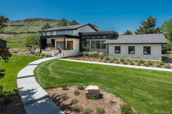 Backyard, Exterior, Facade, Modern
