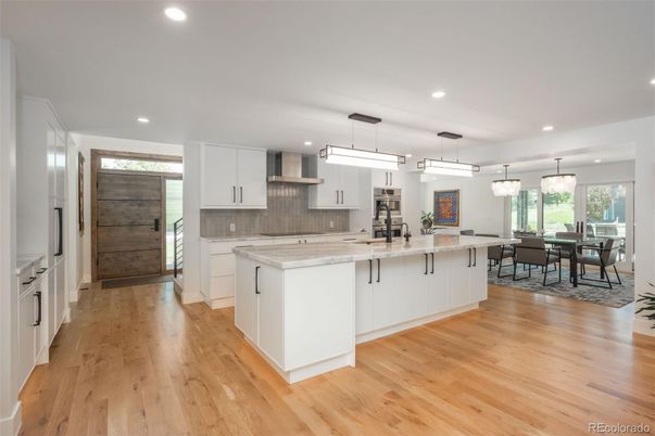Dining room, Interior, Kitchen, Pendant Lights, Recessed Lighting, Wood Texture Flooring