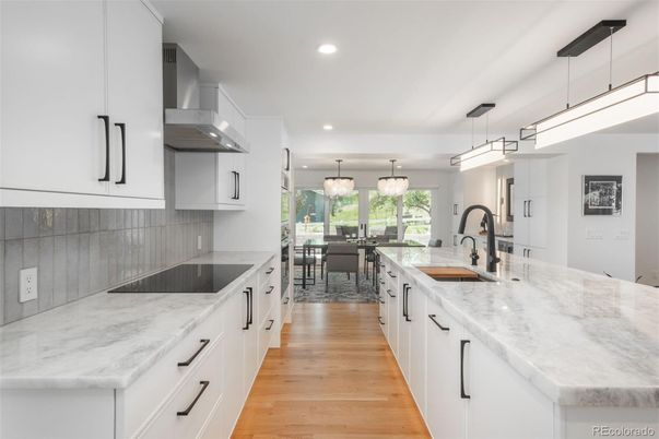 Dining room, Interior, Kitchen, Pendant Lights, Recessed Lighting, Wood Texture Flooring