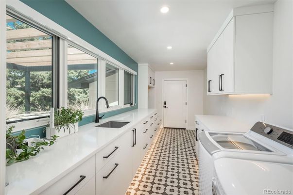Interior, Recessed Lighting, Washer