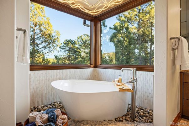 Bathroom, Free Standing Baths, Interior