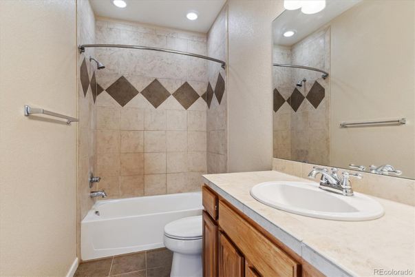 Bathroom, Interior, Recessed Lighting, Tile Countertops