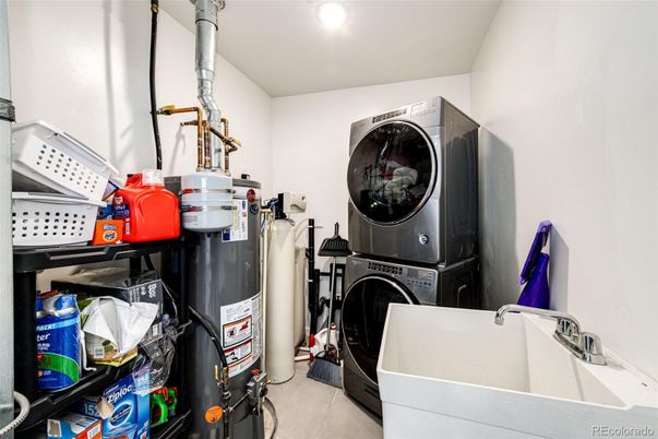 Interior, Recessed Lighting, Utility Closets, Washer